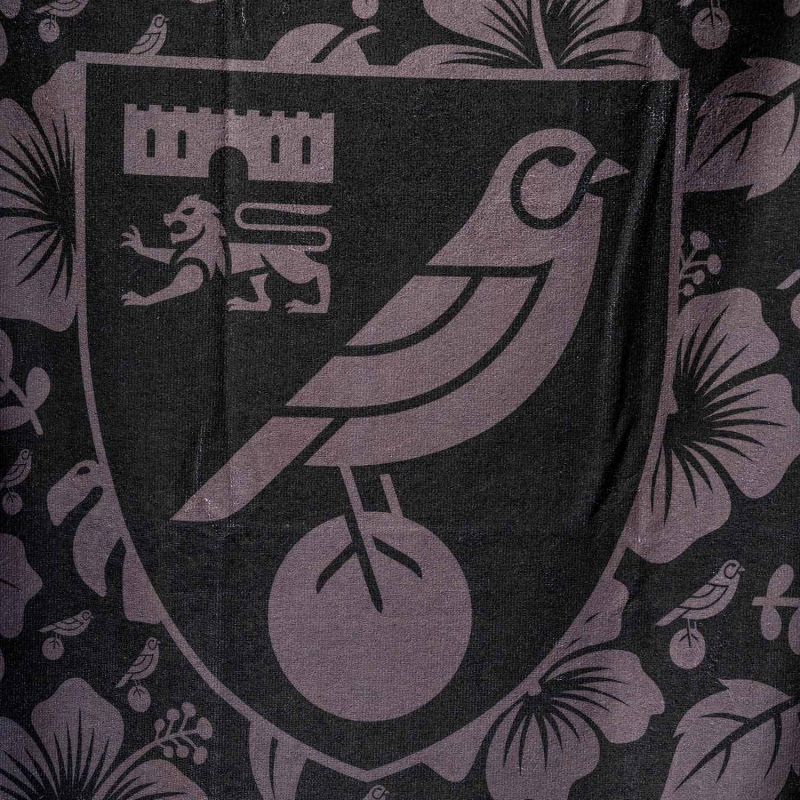 Hawaiian Blackout Crest Beach Towel