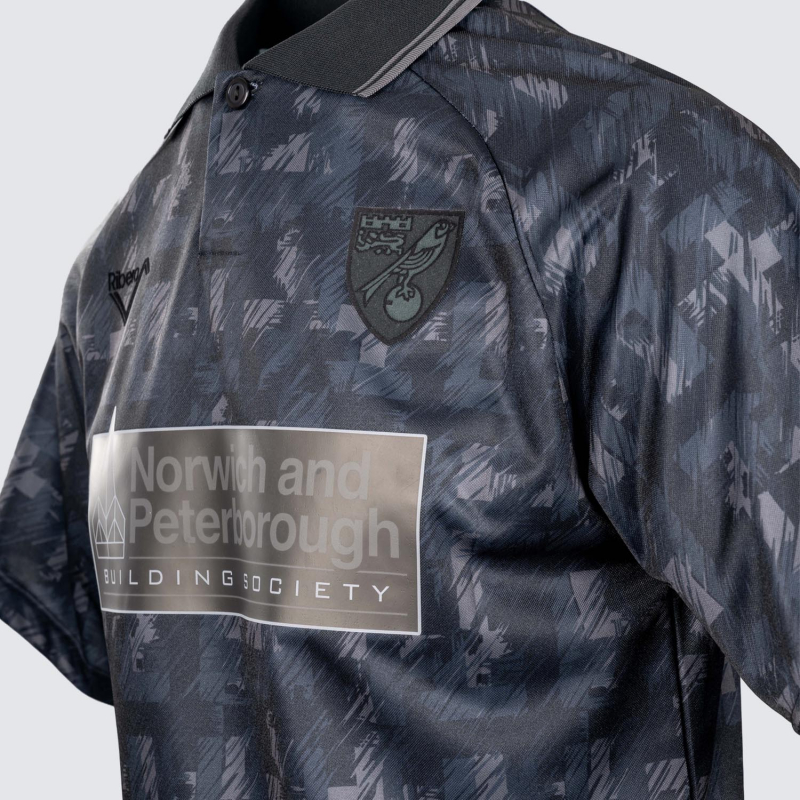 Retro Blackout 1992-94 S/S Shirt