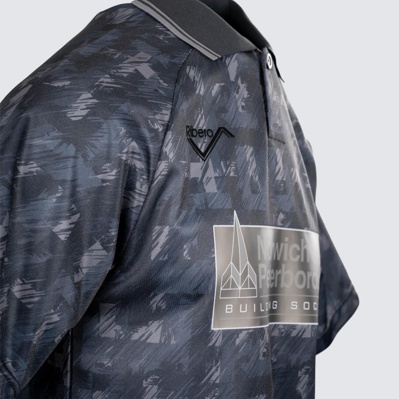 Retro Blackout 1992-94 S/S Shirt