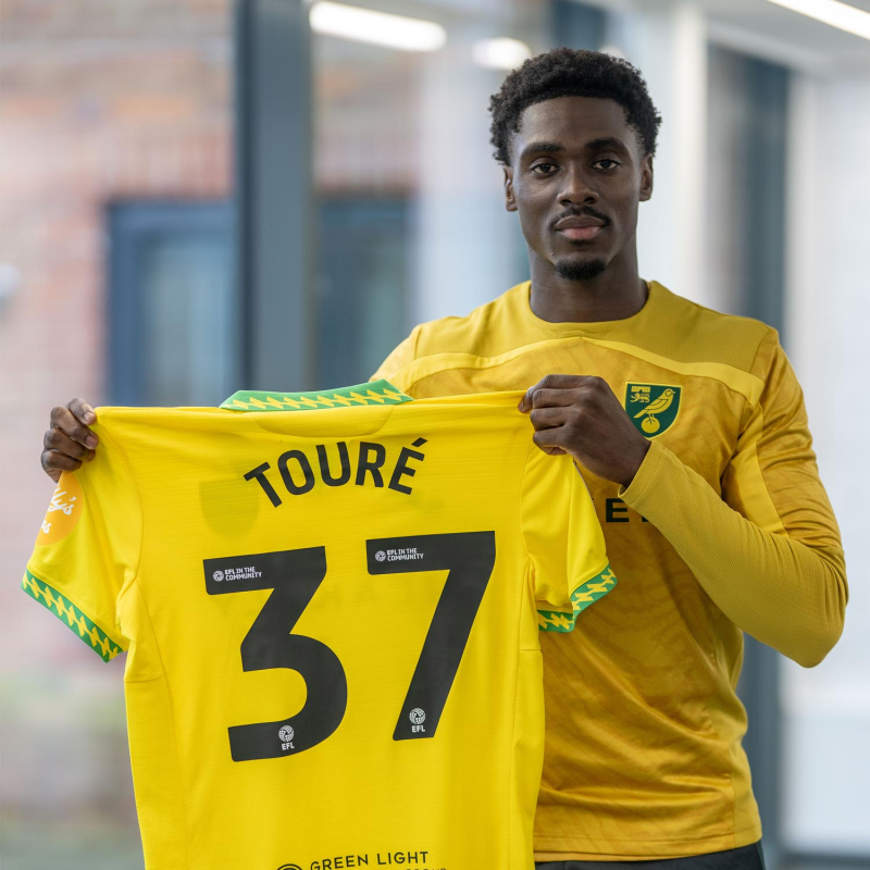 Media Presentation 25-26 Shirt - Mohamed Touré